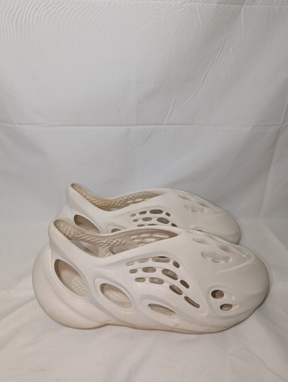 Adidas Yeezy Foam Runners - Picture 3 of 9